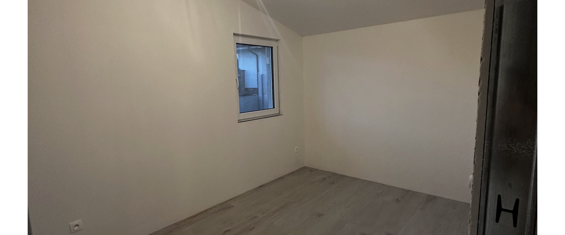 NA PREDAJ 2-izbový drevodom s terasou, nízke náklady, ticho, zeleň – Nitra