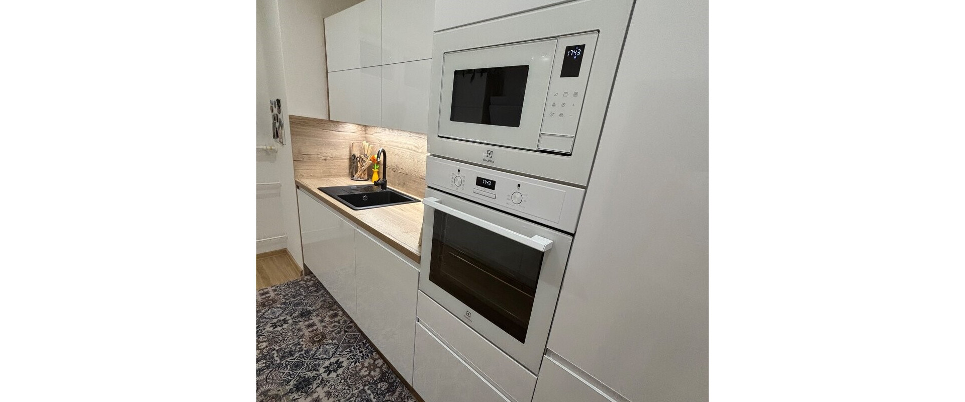 Prekrásny 3- izbový byt v Novákoch na PREDAJ !   NOVÁKY - centrum