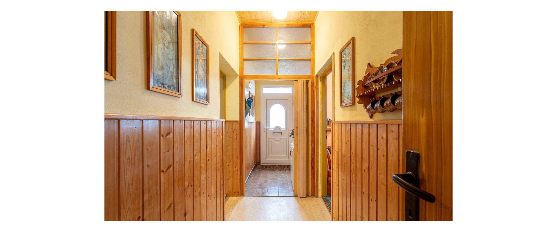 Rodinný dom na veľkom pozemku vo Dvoroch nad Žitavou