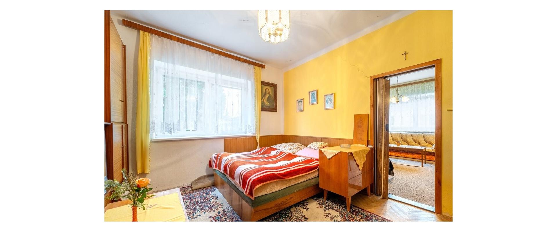 Rodinný dom na veľkom pozemku vo Dvoroch nad Žitavou