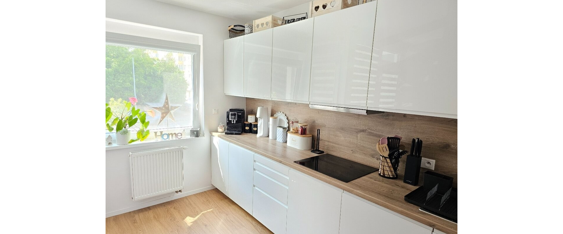 Priestranný 3 izbový byt - podzemné parkovanie, pivnica, loggia - Ružinov Ostredky