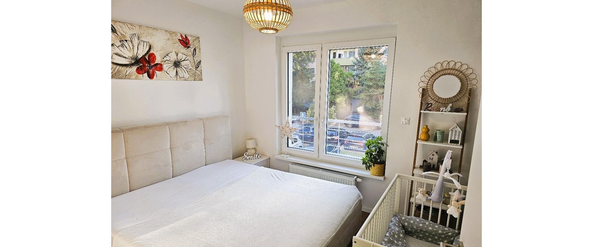 Priestranný 3 izbový byt - podzemné parkovanie, pivnica, loggia - Ružinov Ostredky