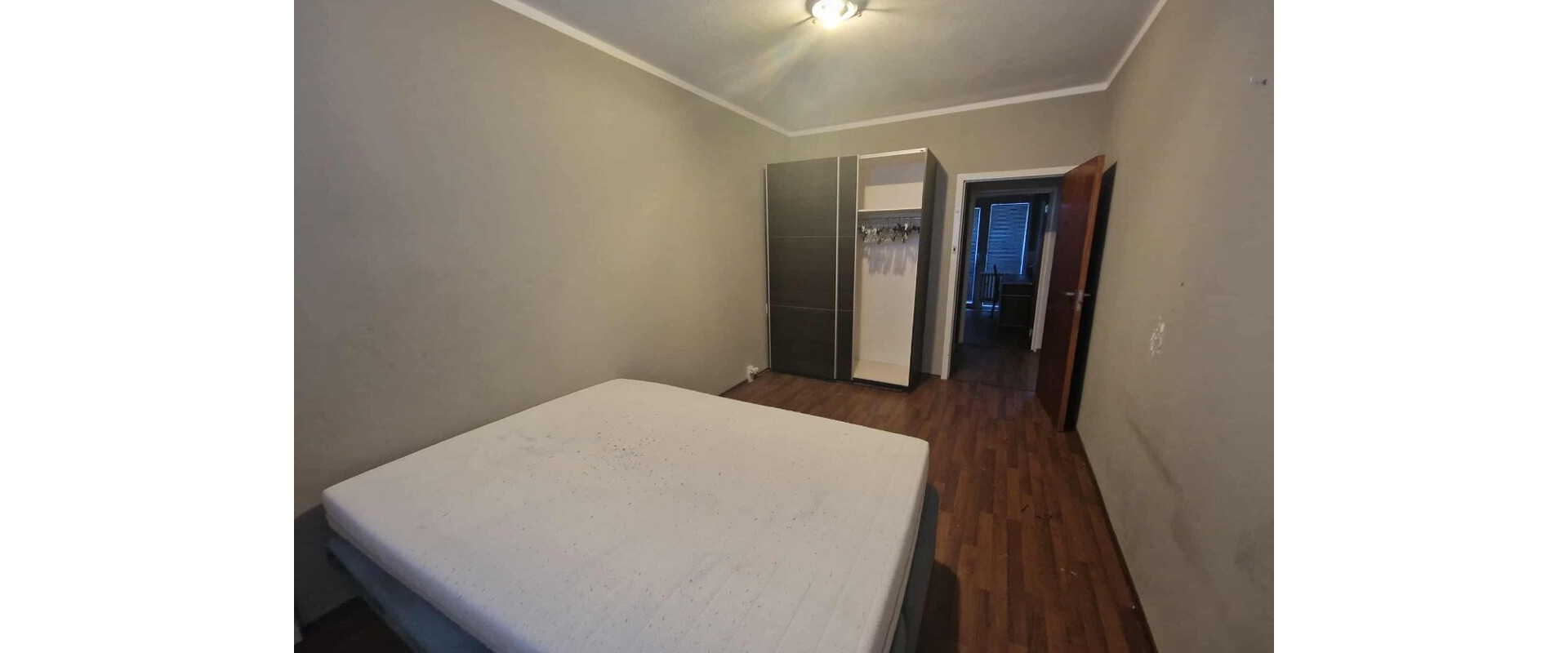 🏡 Prenájom 3-izbového bytu s balkónom – Royova ul. 2