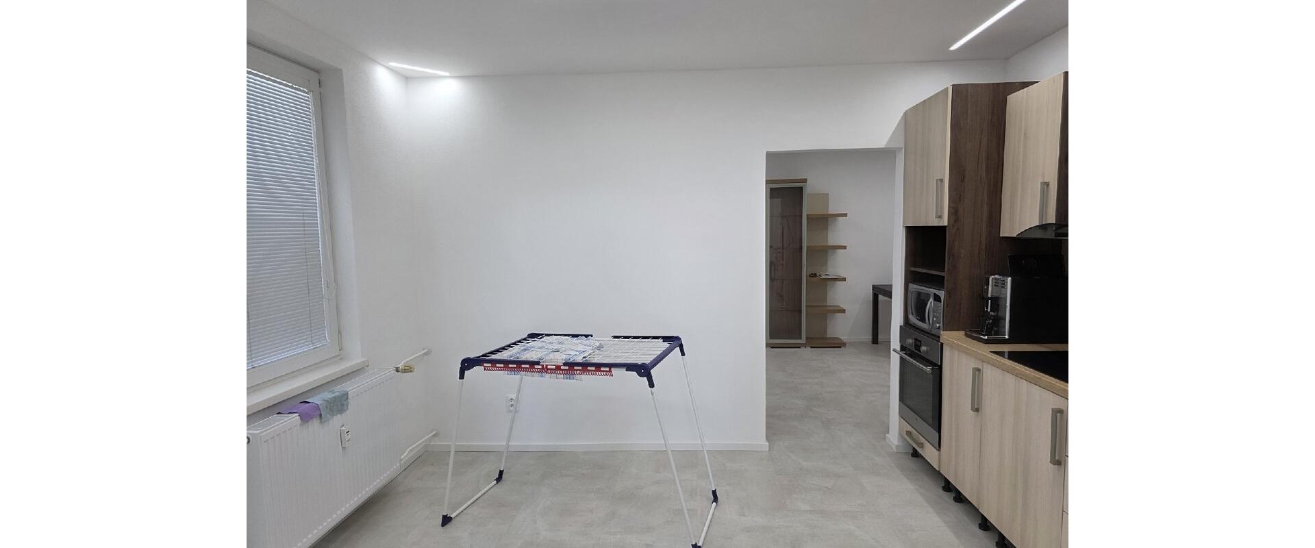 Velkometrážny 4izb.byt  s loggiou na prenájom v Leviciach