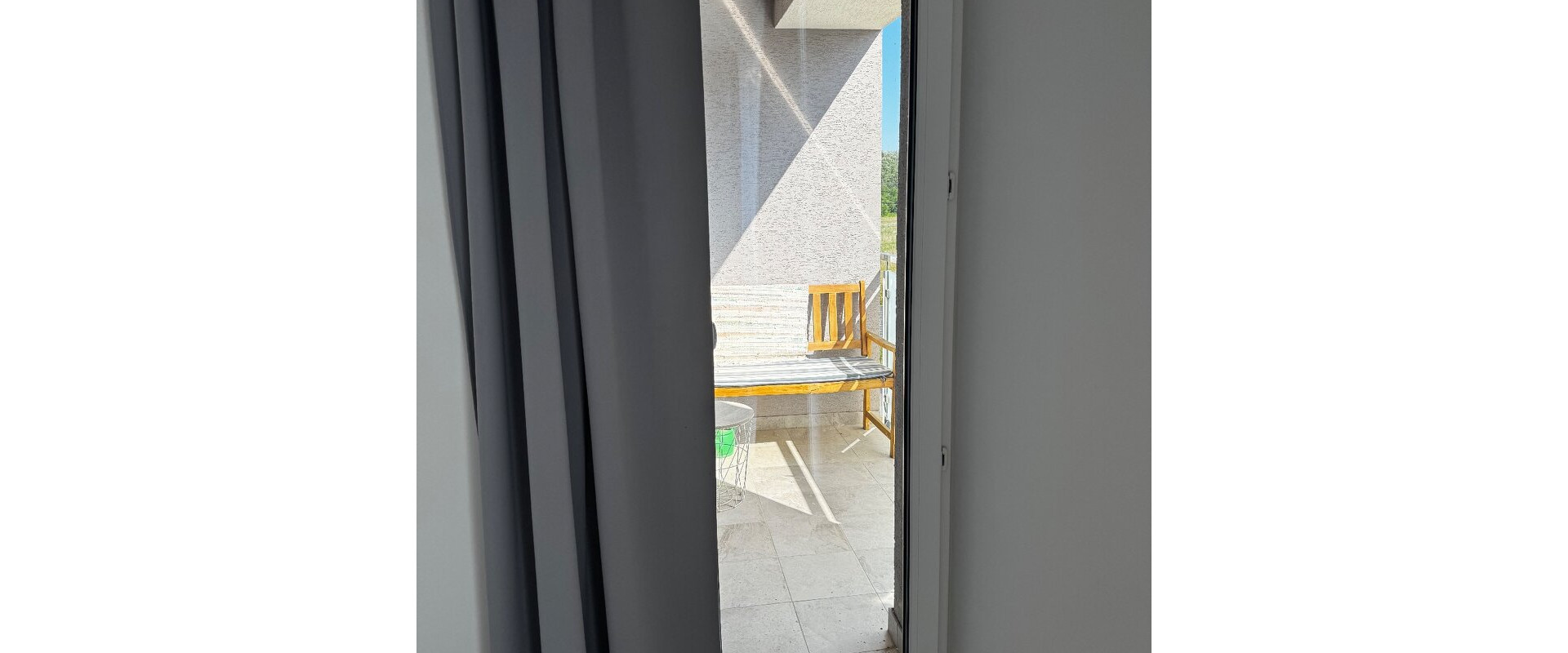 Na prenájom priestranný 3 - izb. byt - 80m² byt s balkónom v Lomnici časť Ortáše