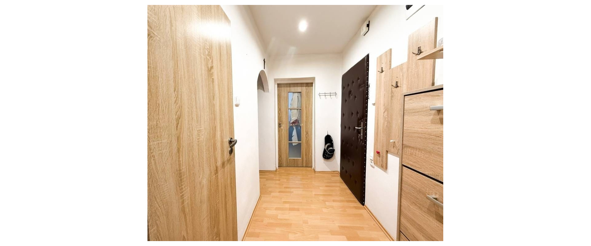 2-izbový komfortný byt s garážou a posedením v tichej lokalite ! super cena !