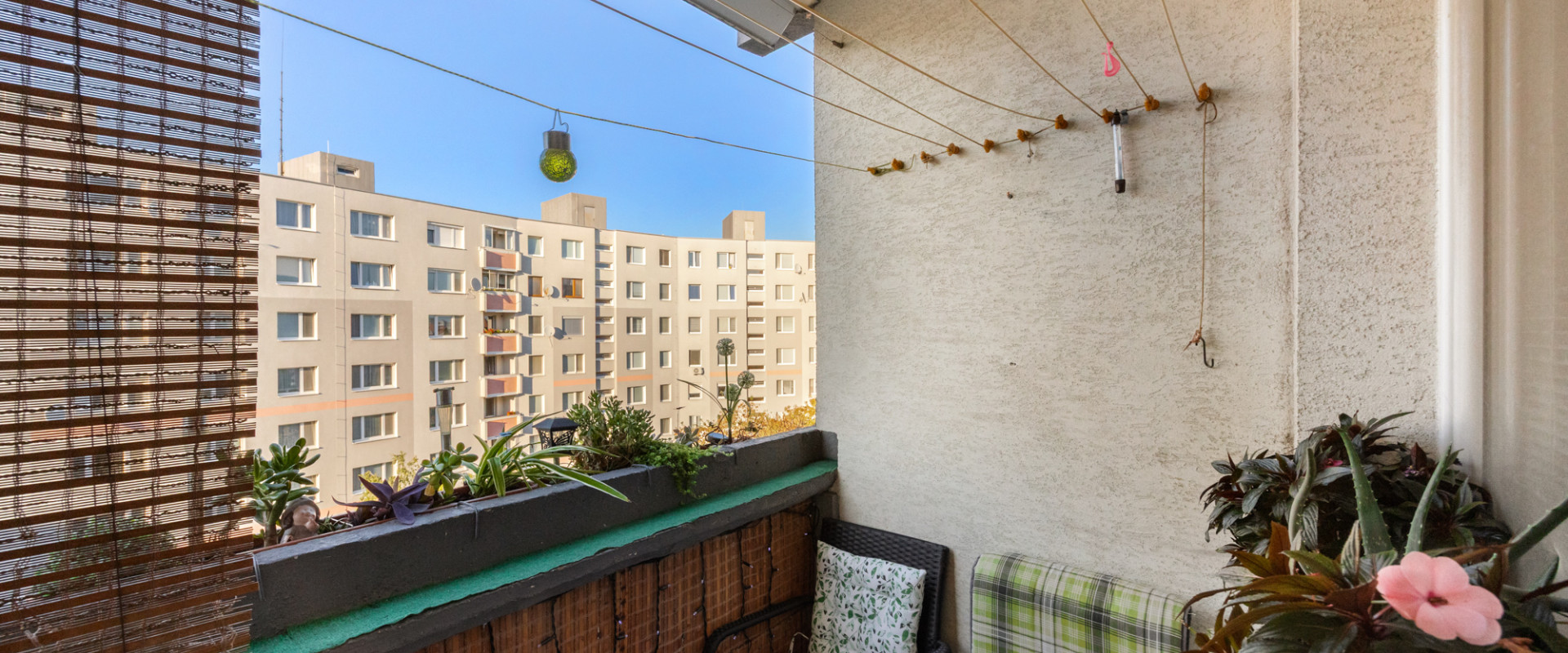 Priestranný 4i byt vo vyhľadávanej lokalite Vrakune!