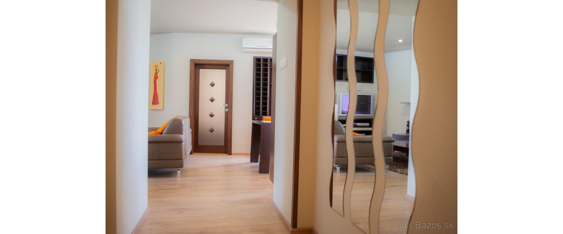 3 izbový byt, 97m2, ul. Pajorova, 2x lodžia, Košice-Staré Mesto