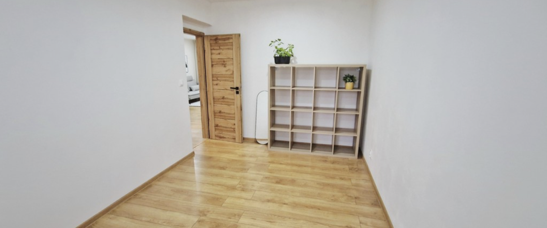 Prenájom trojizbového bytu s luxusným zariadením