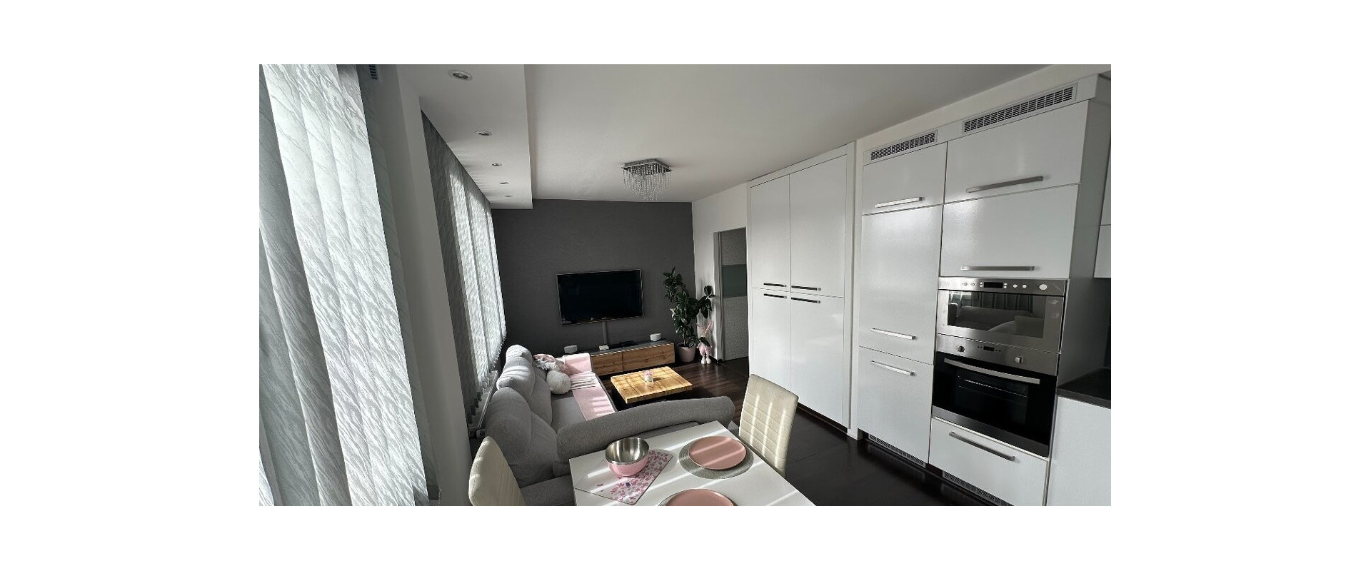 Prenájom veľmi pekný 3-izbový byt – Terasa, Košice.