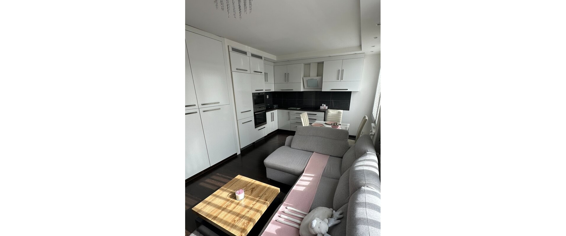 Prenájom veľmi pekný 3-izbový byt – Terasa, Košice.