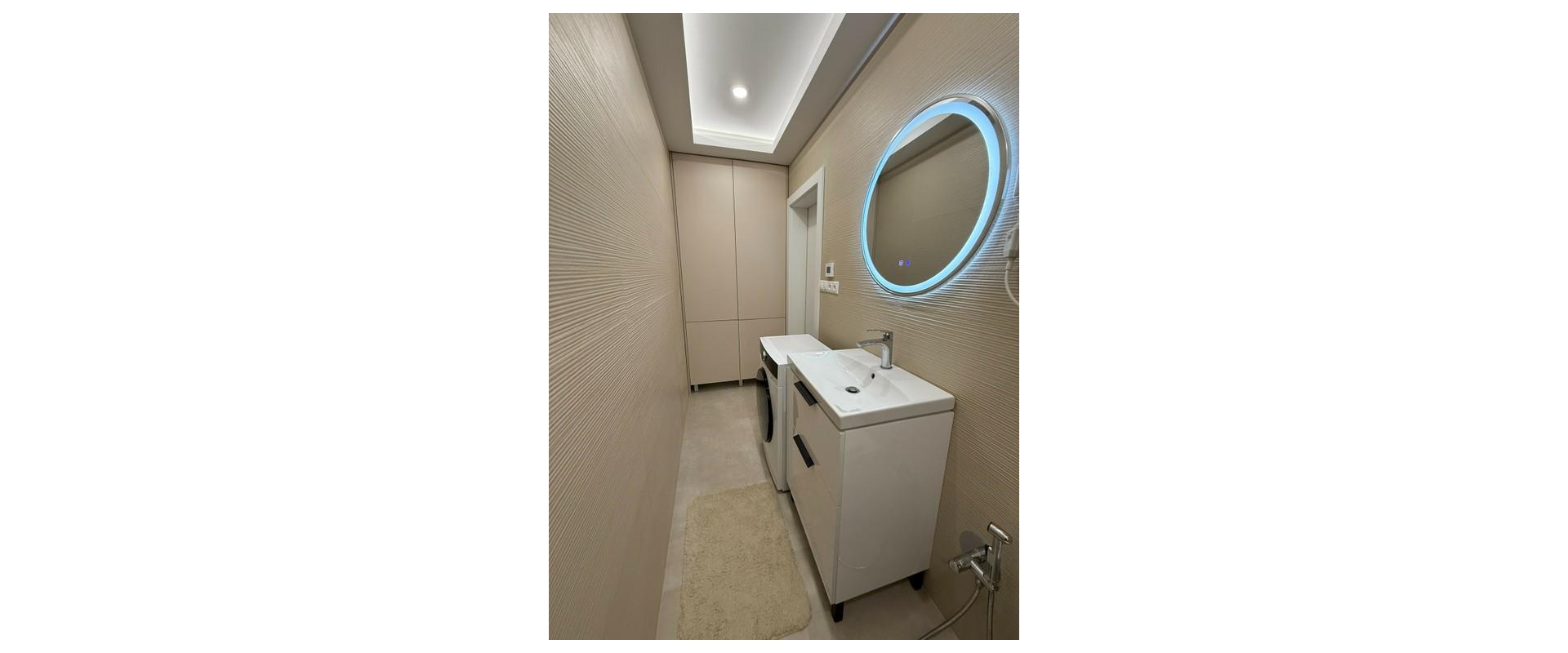 Prenájom 2-izbového bytu s predzáhradkou a parkovaním