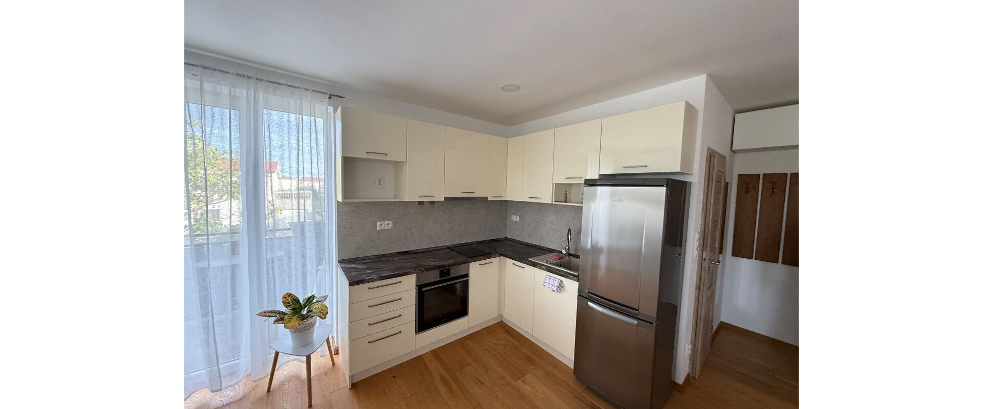 Moderný 2-izbový byt s balkónom – Biely Kostol