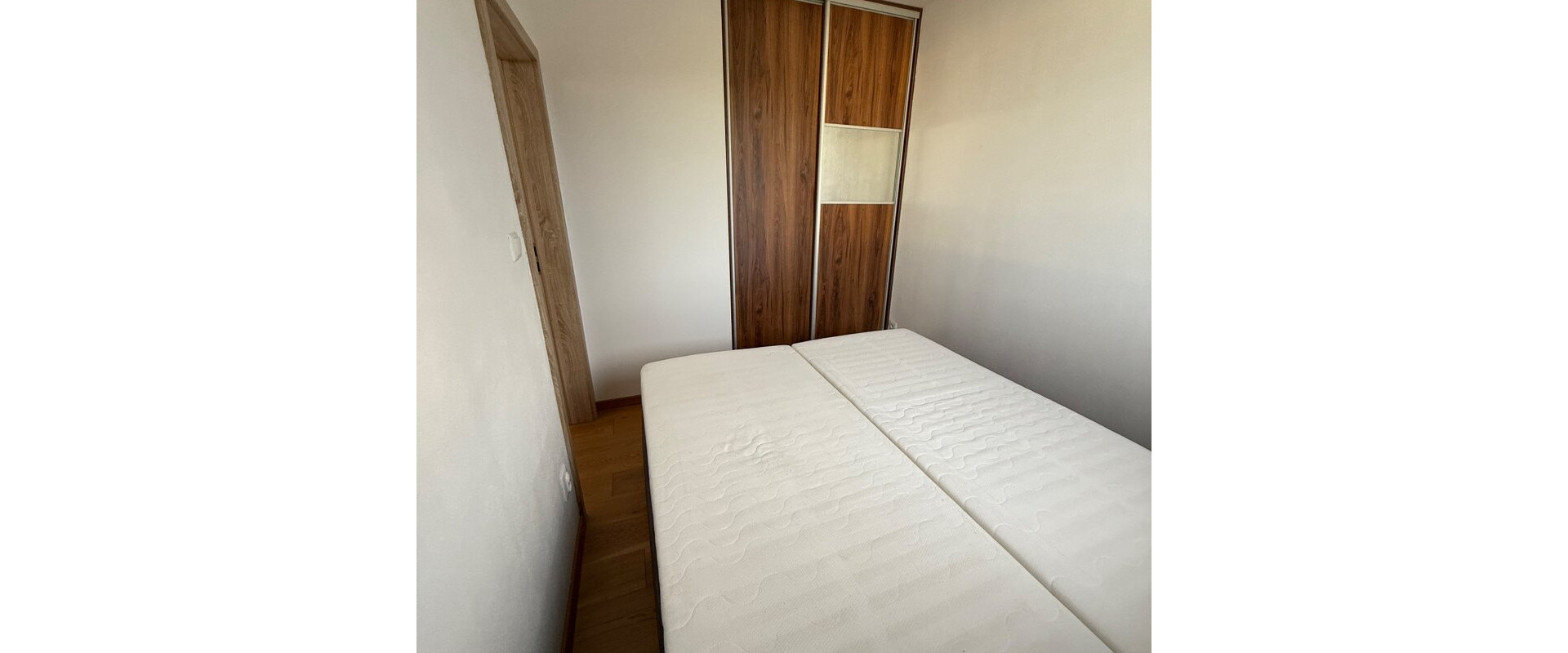 Moderný 2-izbový byt s balkónom – Biely Kostol