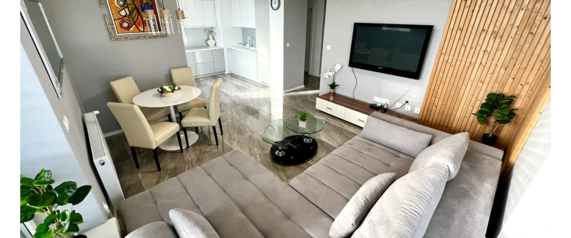 Nadštandardný trojizbový byt na prenájom.