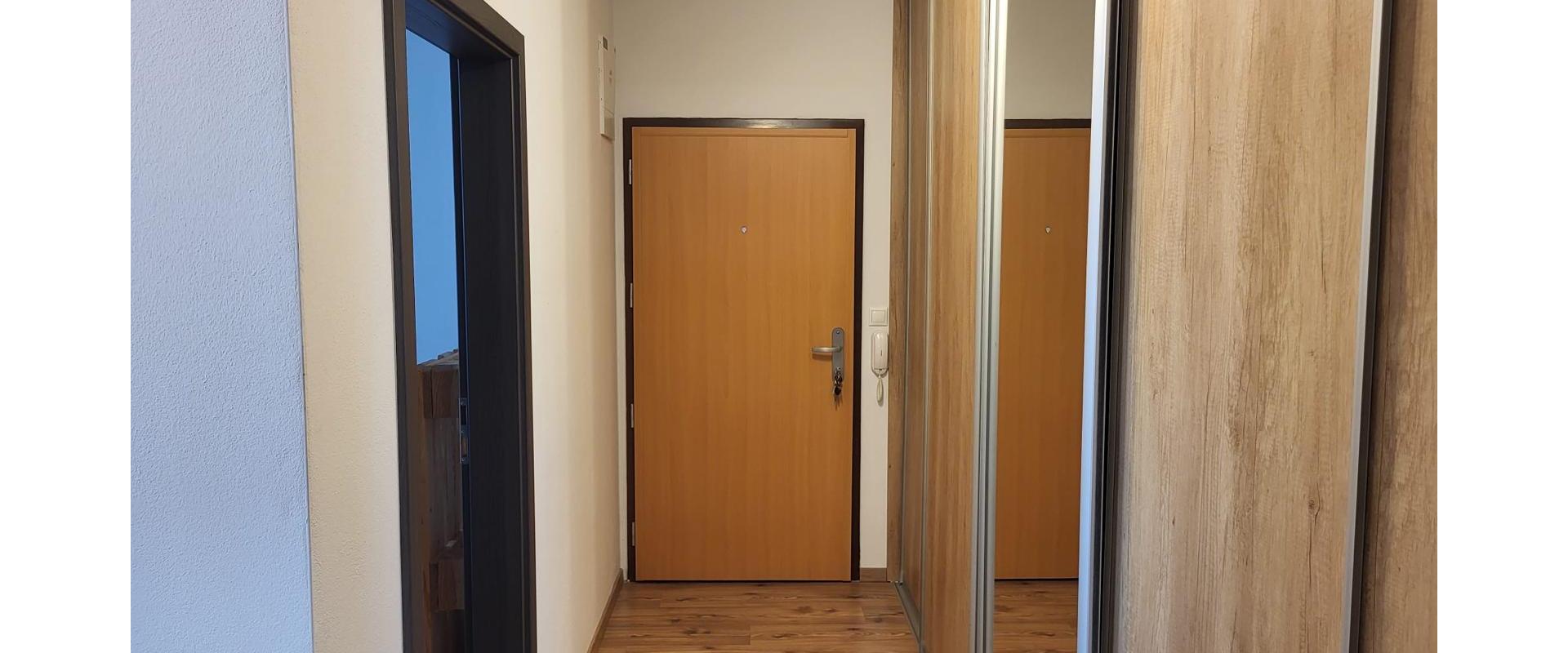 Vkusne zariadený 2 izbový byt v Slovenskom Grobe