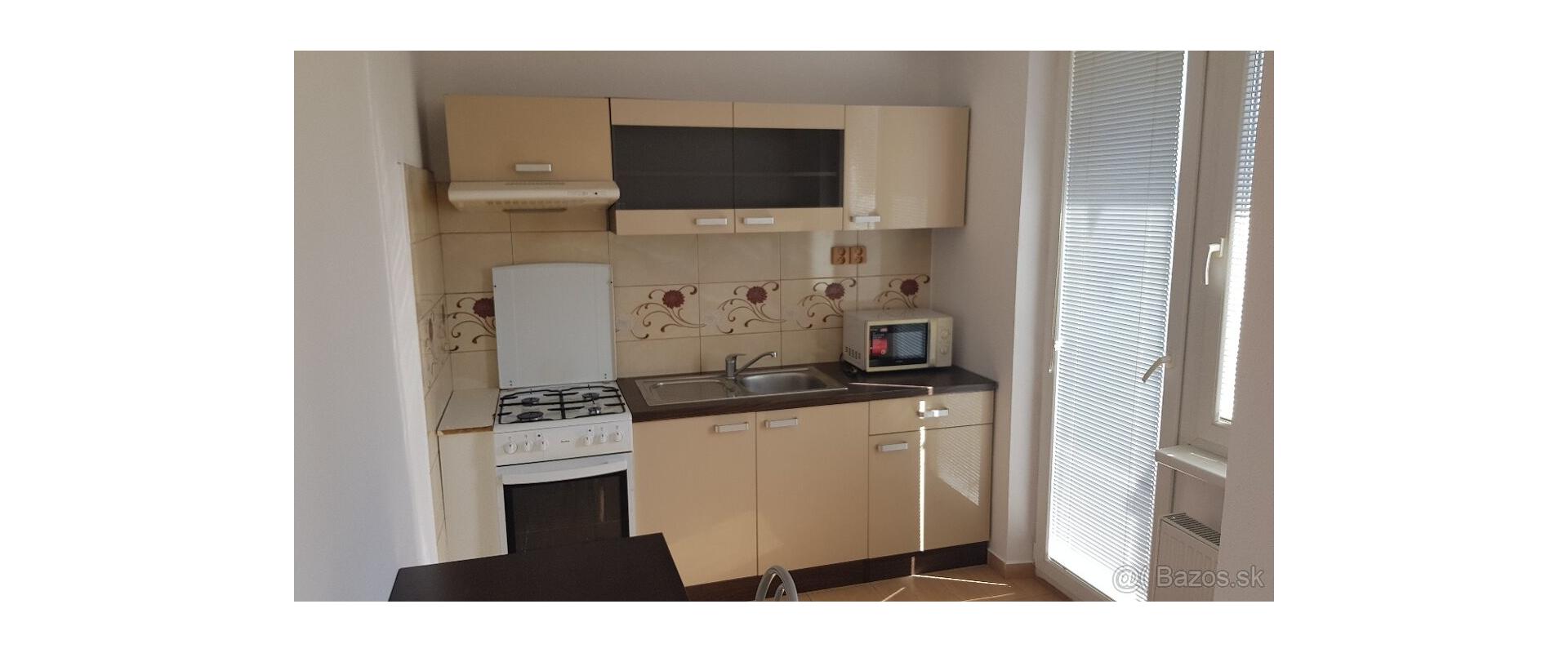 Rezervovane -1 Izbový byt, ul. Boženy Nemcovej, 40m2, balkón, Košice-Sever