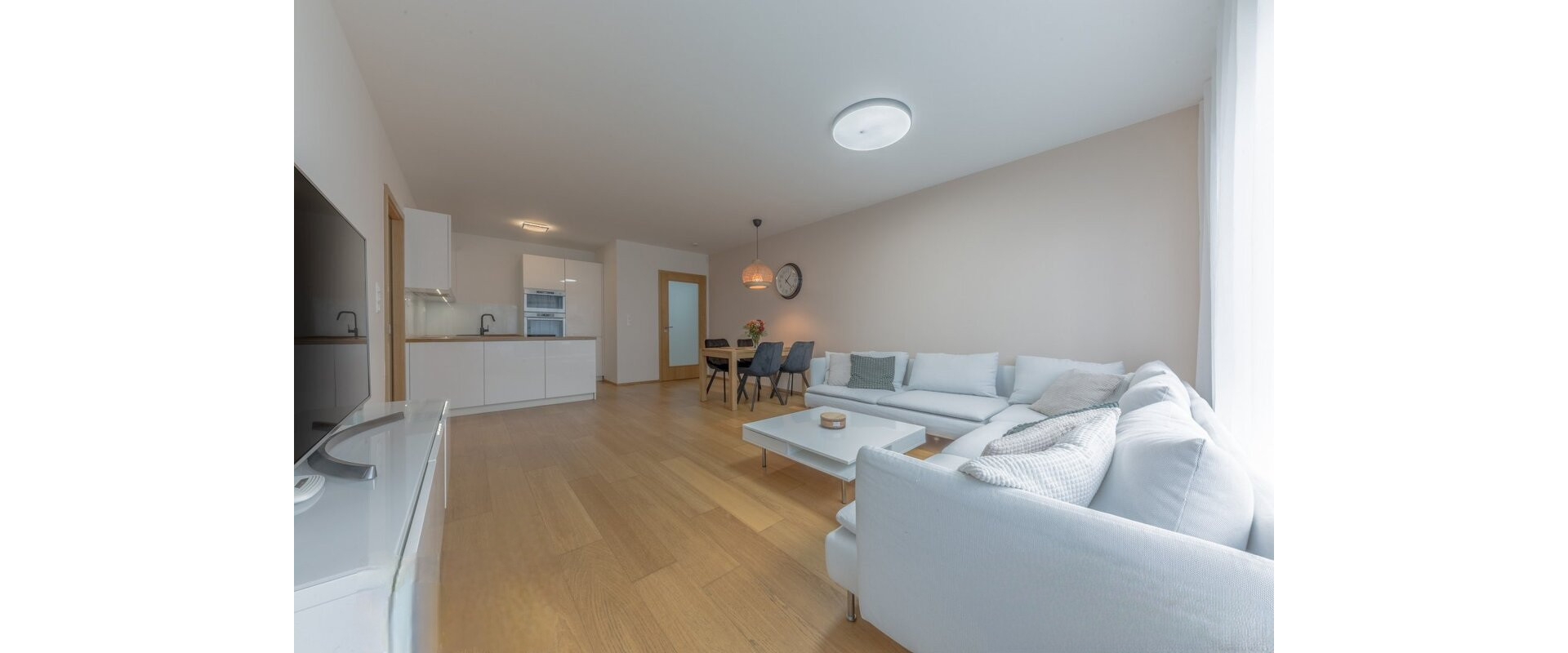 Moderný 3-izbový dom s predzáhradkou