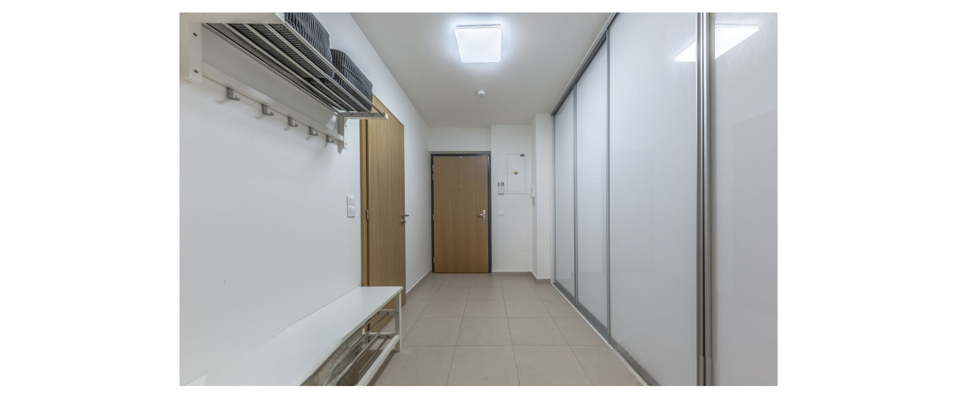 Moderný 3-izbový dom s predzáhradkou