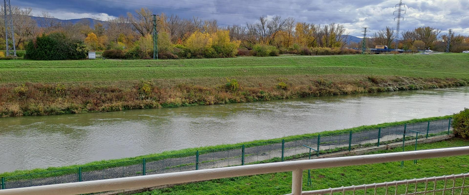 Veľkometrážny, 2-izbový byt so záhradou a garážou