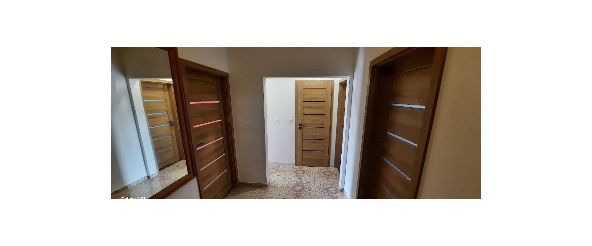 Na predaj kompletne prerobený 3 izbový byt v Hurbanove