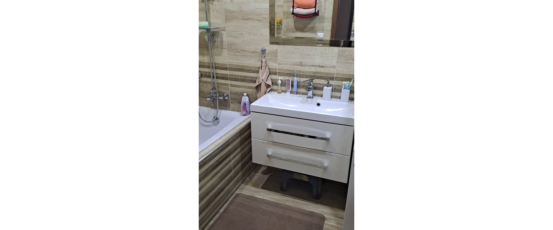 Prenájom zariadeného 3-izbového bytu - TRNAVA