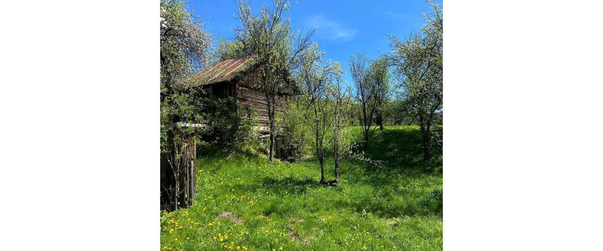 Na predaj 3 - izb. dom s verandou a záhradou – Krajná Porúbka