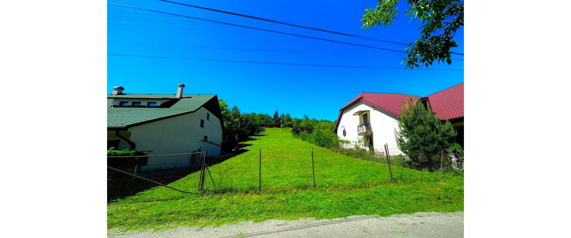 Na predaj stavebný pozemok 2 360 m² v obci Brestov – 3 km od Humenného.