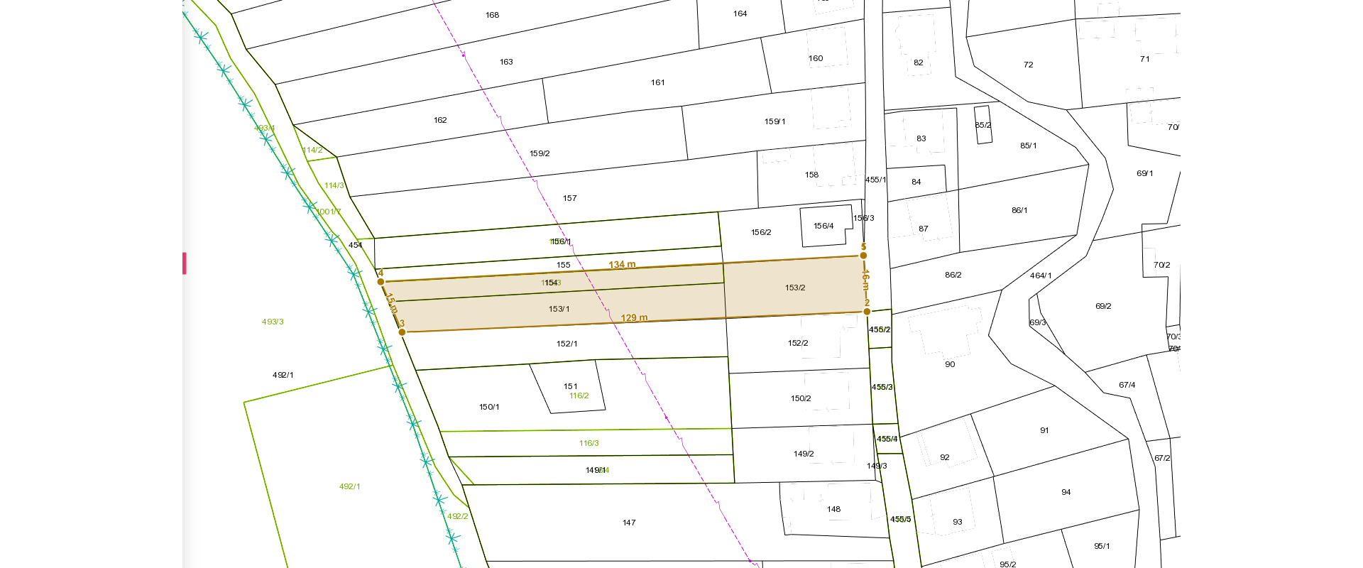 Na predaj stavebný pozemok 2 360 m² v obci Brestov – 3 km od Humenného.