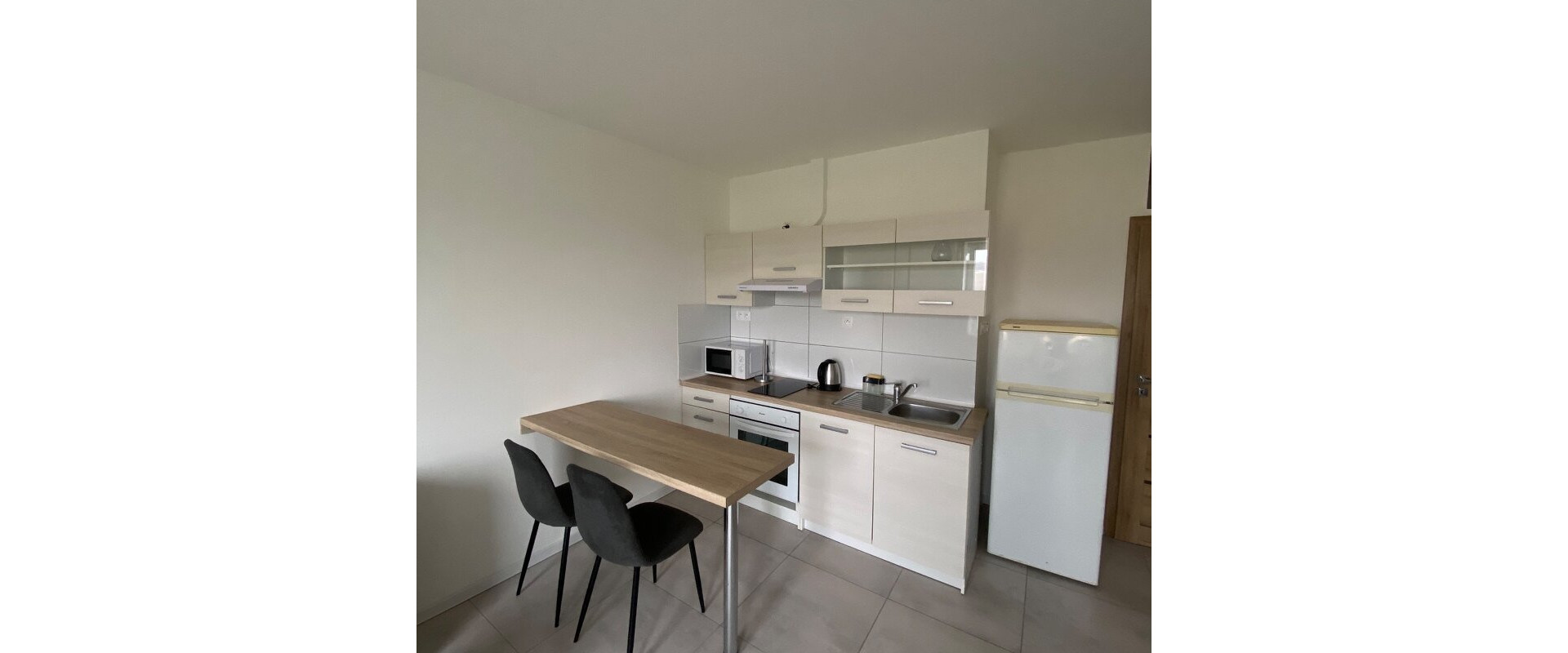 Moderná garsónka v tichej lokalite – vhodná pre 1–2 osoby