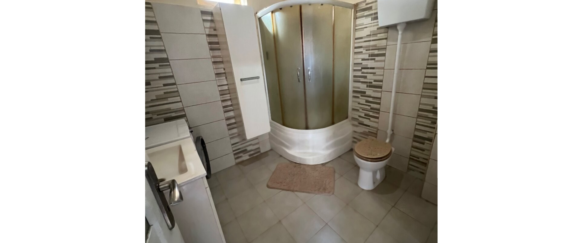 Na predaj kompletne prerobený RD v Kolárove