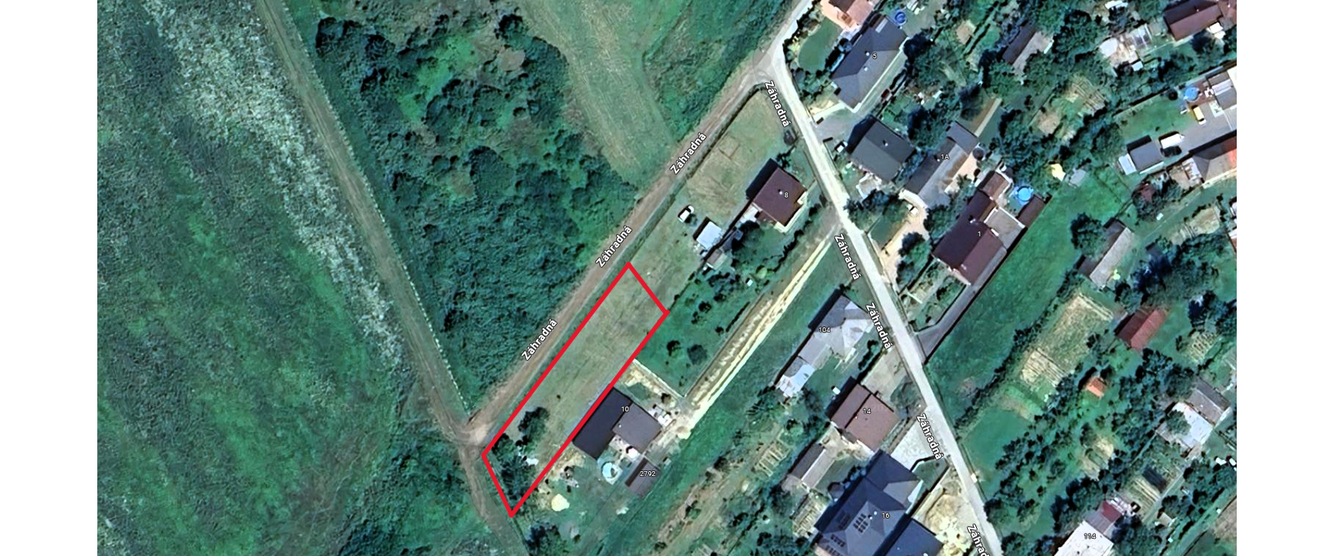 Na predaj slnečný pozemok - 1 000 m² vo Vranove nad Topľou – skvelá lokalita neďaleko obchodného centra