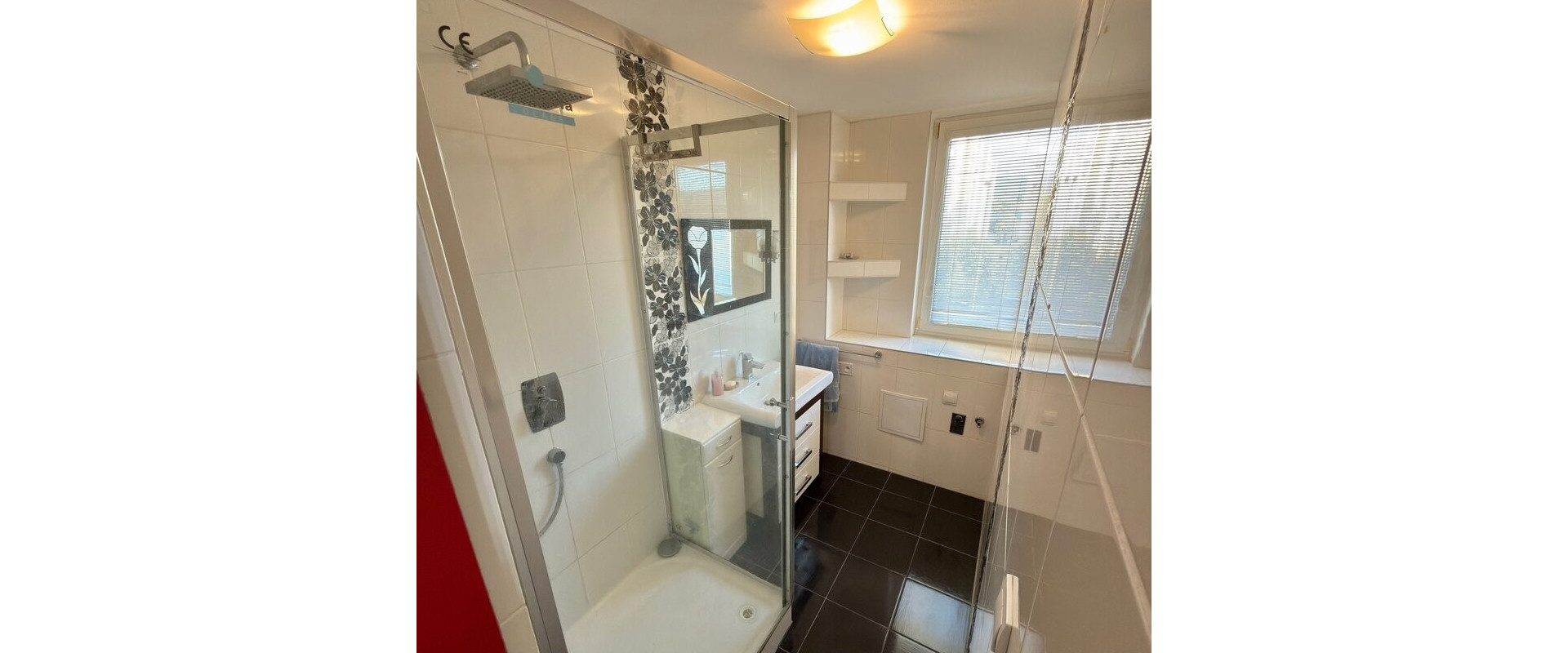 Priestranný zrekonštruovaný 3 izbový byt v tichej lokalite