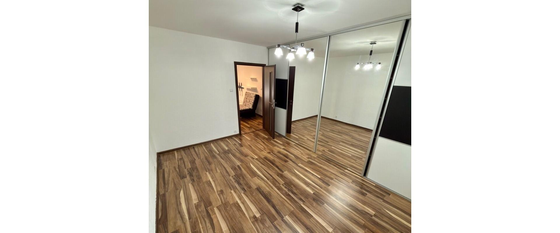 Priestranný zrekonštruovaný 3 izbový byt v tichej lokalite