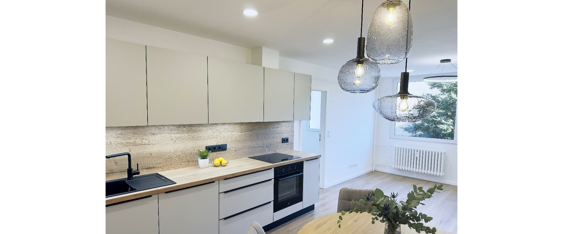 PREDAJ prerobeného 3izbového bytu !