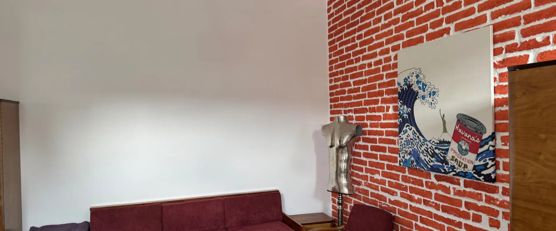 Na prenájom exkluzívny 2-izbový byt v historickom centre Nitry