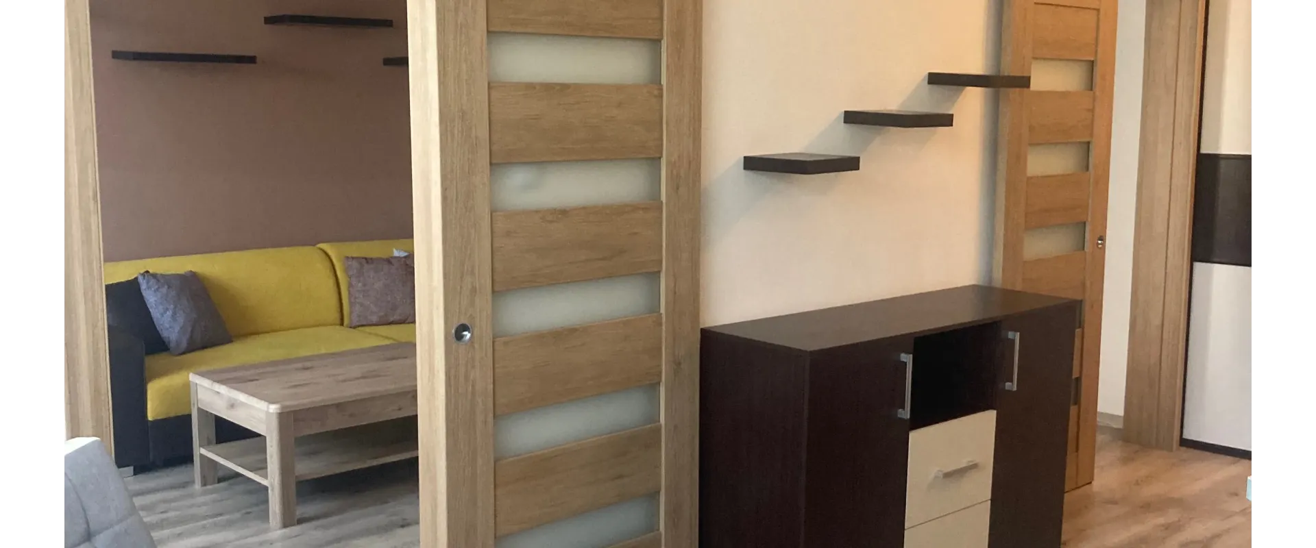 Na prenájom krásny zrekonštruovaný 3-izbový byt