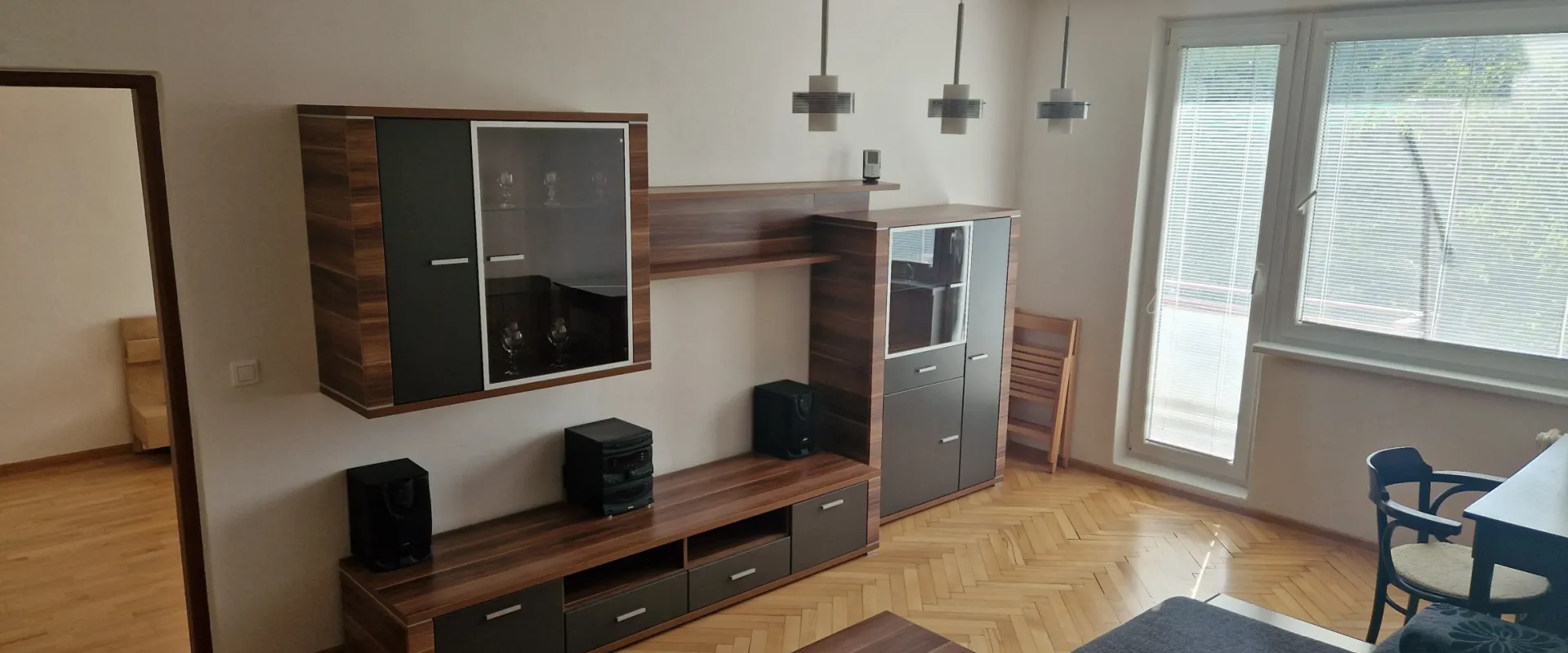 V centre mesta ponúkam 2-izbový byt na prenájom