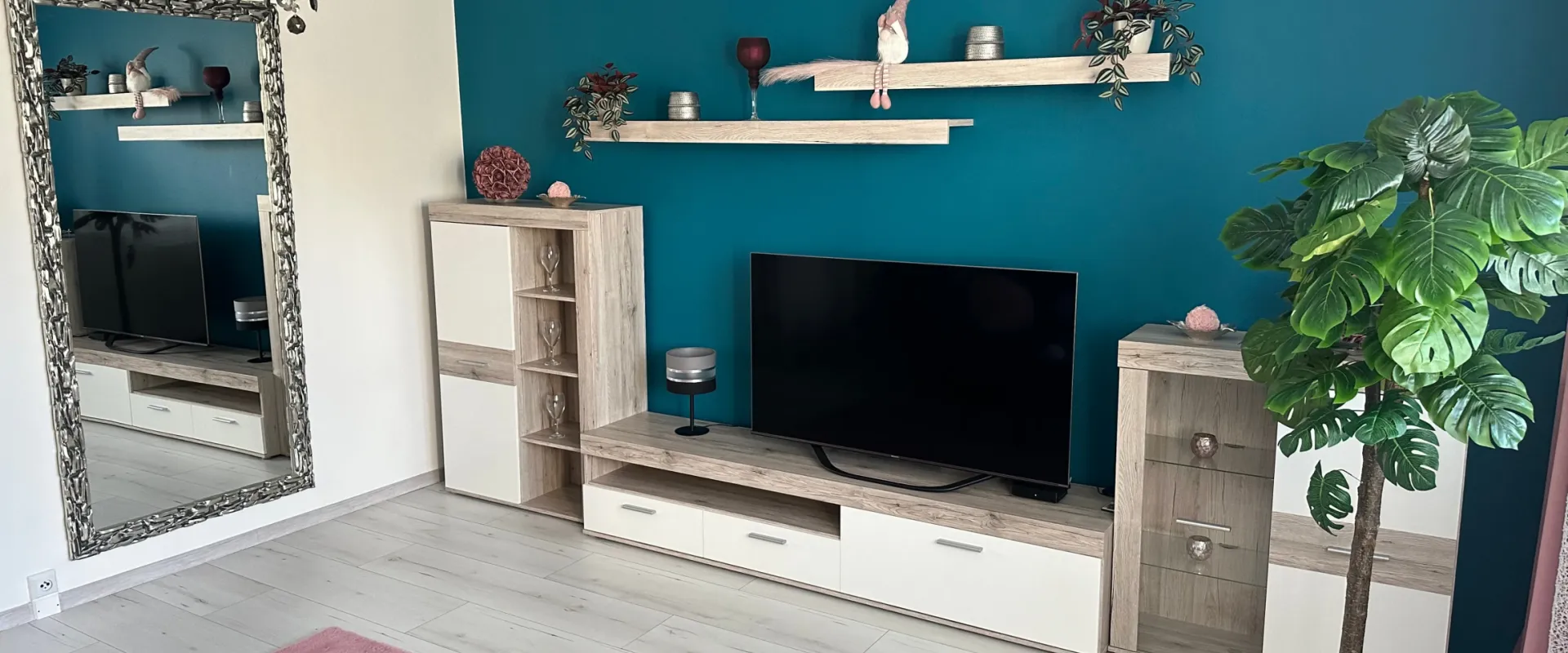 Na prenájom luxusný krásny 2-izbový byt, Viničky