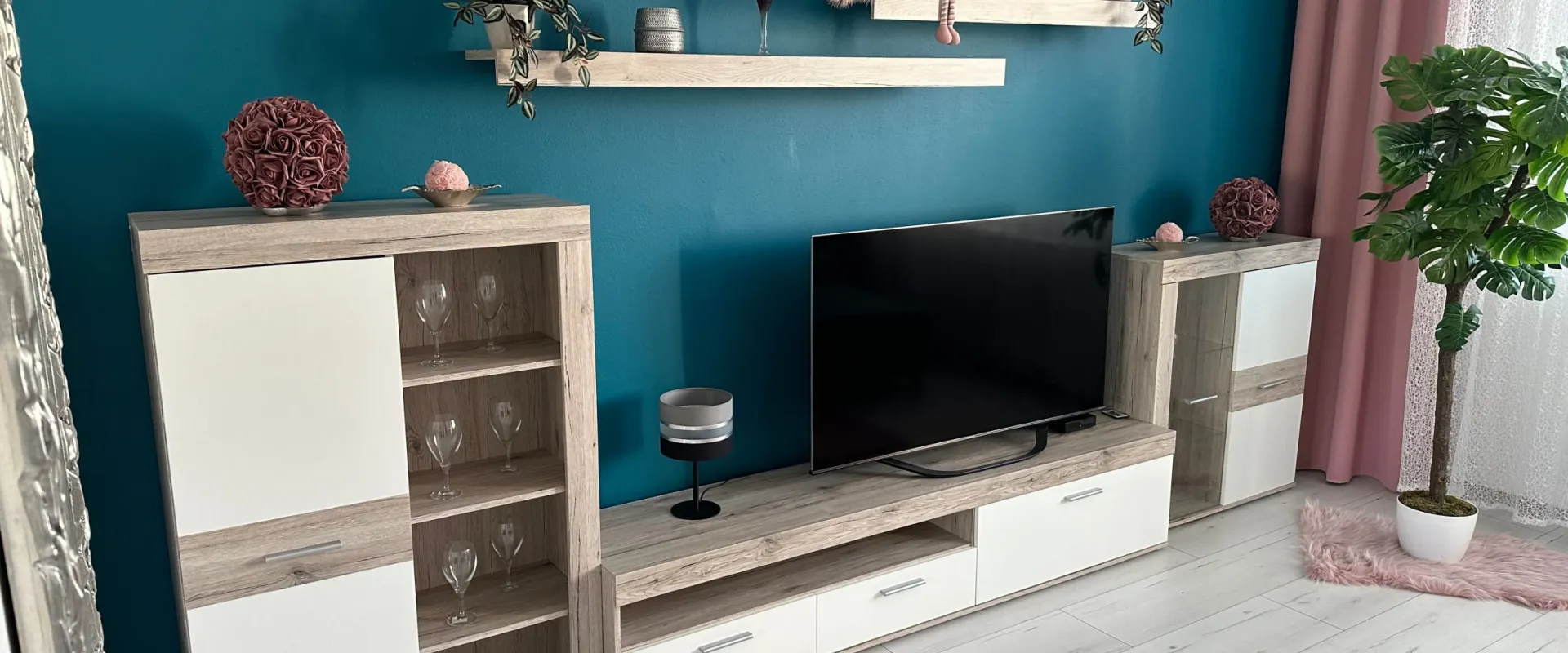 Na prenájom luxusný krásny 2-izbový byt, Viničky