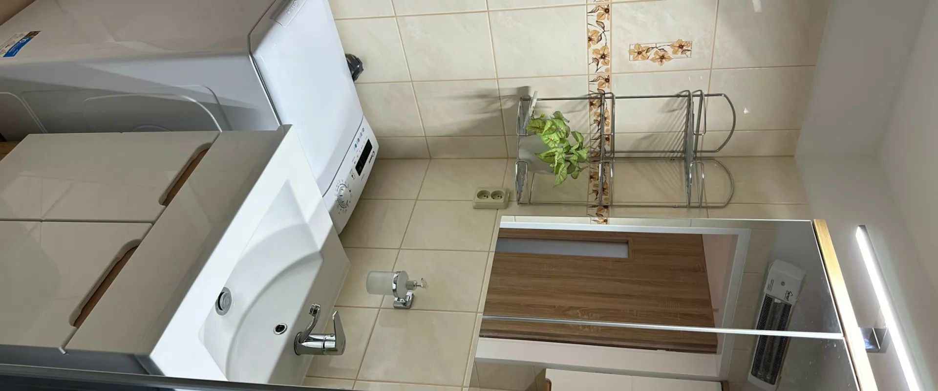 Na prenájom luxusný krásny 2-izbový byt, Viničky