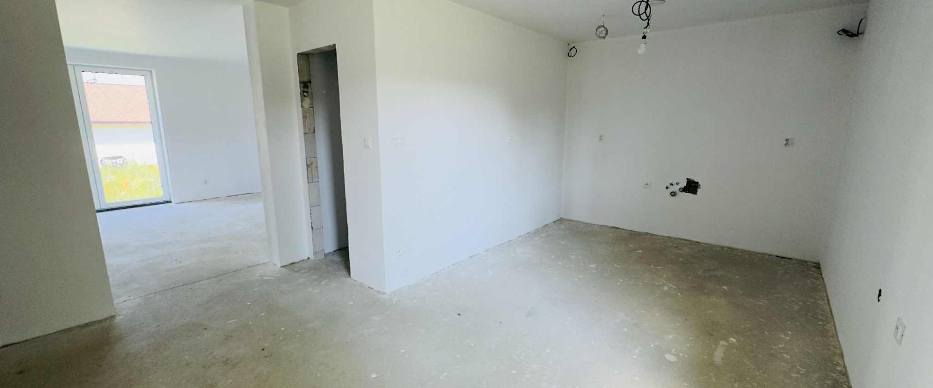 RODINNÝ DOM- 4 IZBOVÁ NOVOSTAVBA RD, 152M2, POZEMOK 950M2,VAJKOVCE