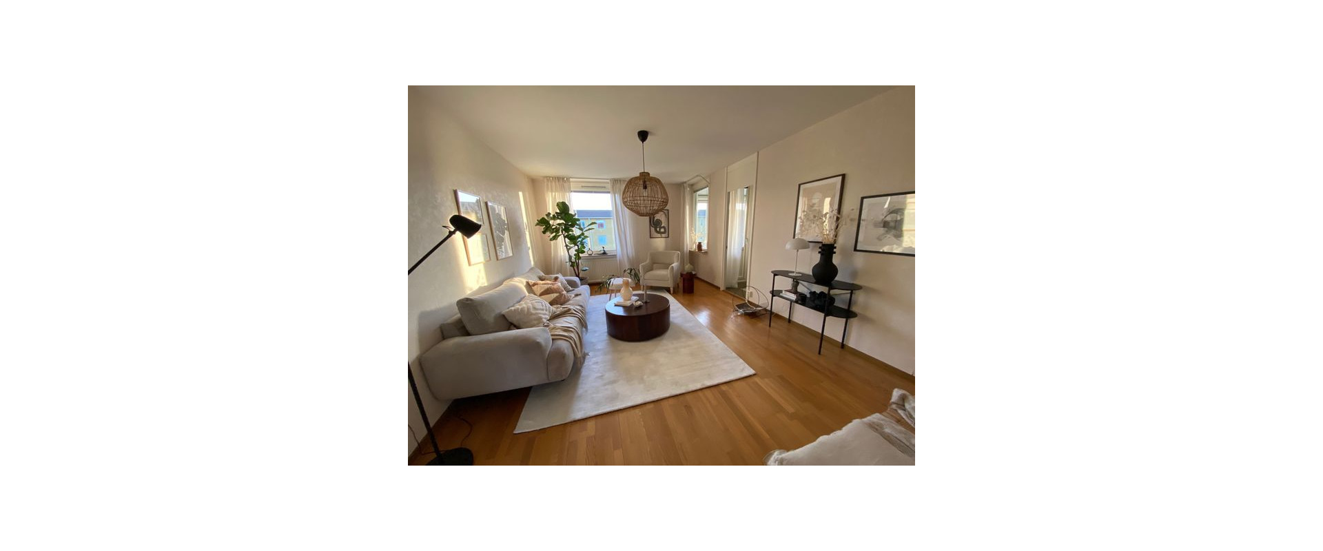 Na predaj priestranný 3-izbový byt vo vyhľadávanej tichej časti Starej Petržalky – Vranovská ulica