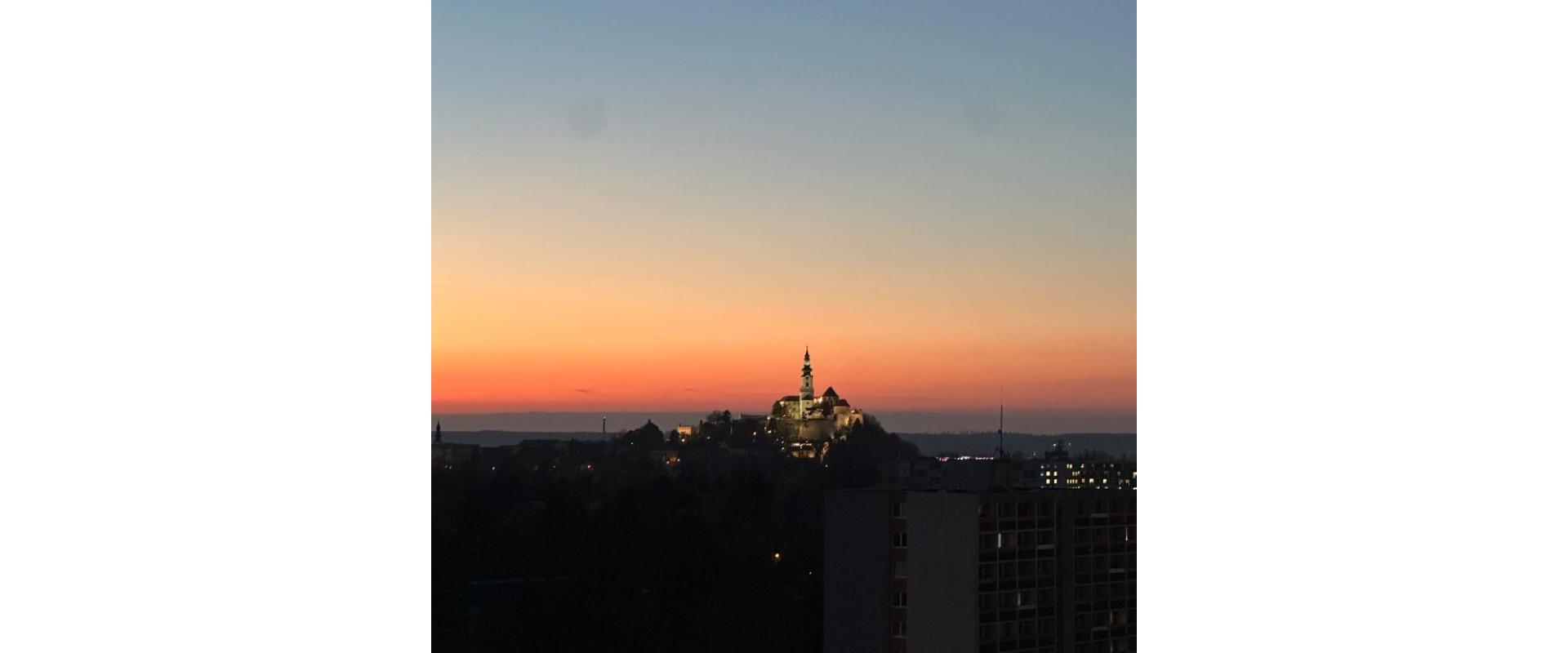 Na prenájom 2-izbový byt, vkusne upravený ako 3-izbovy, Dlha