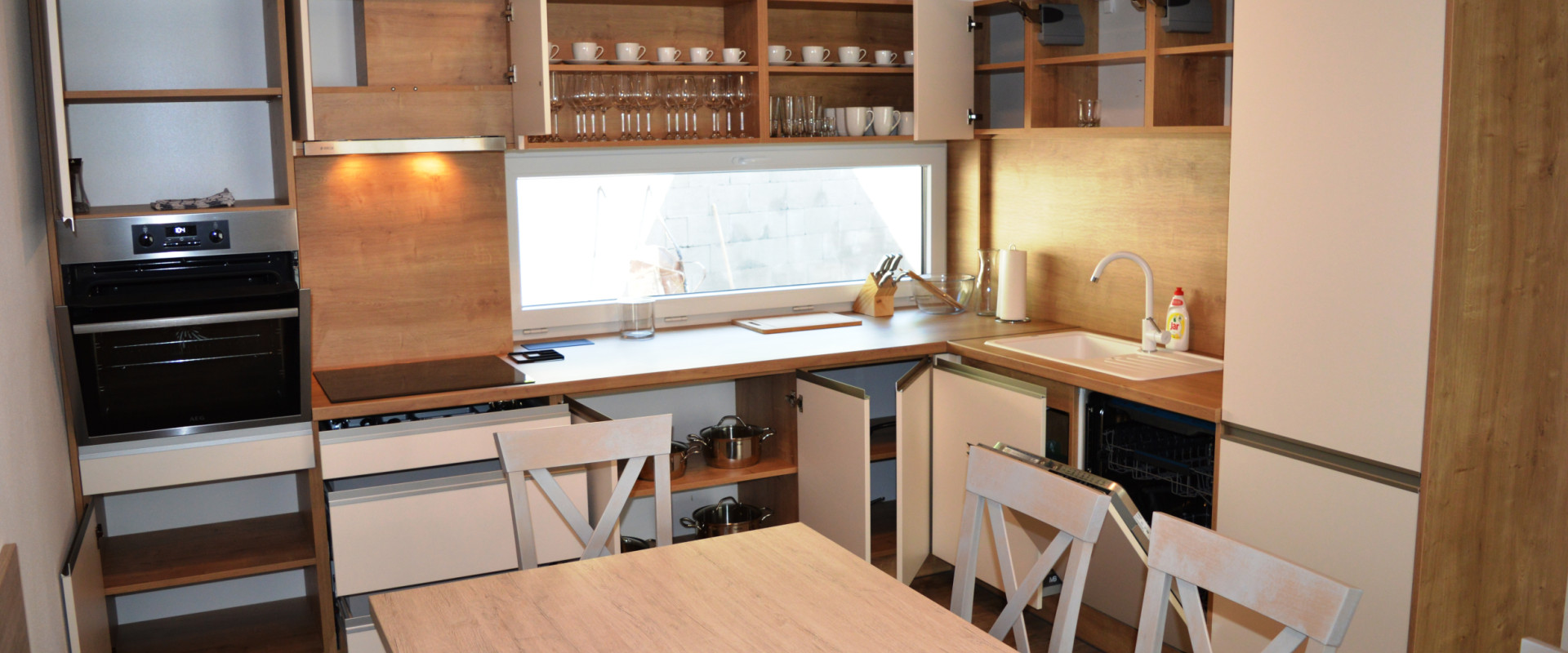 POSLEDNÝ VOĽNÝ DOM - Rodinný dom na prenájom v Porube