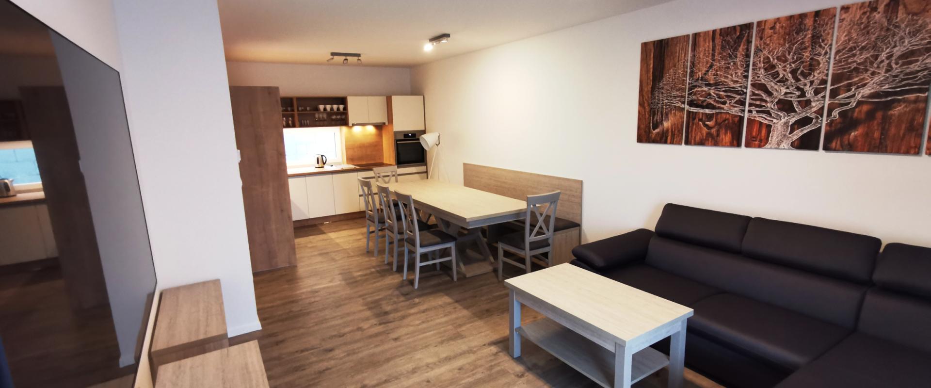 POSLEDNÝ VOĽNÝ DOM - Rodinný dom na prenájom v Porube