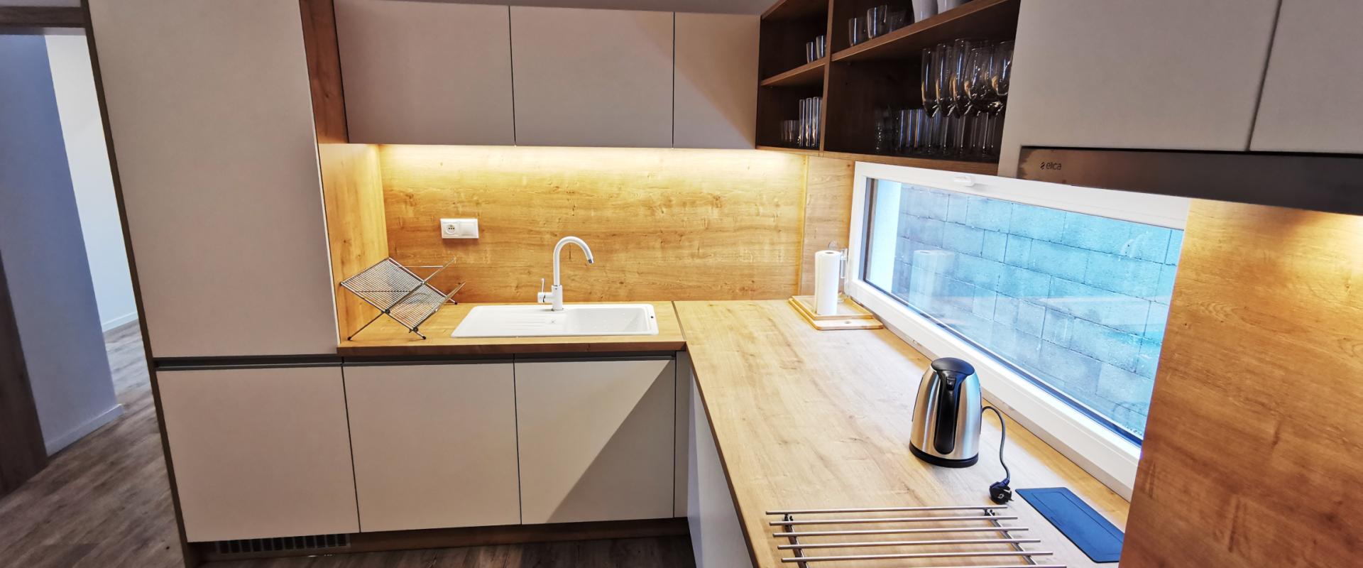 POSLEDNÝ VOĽNÝ DOM - Rodinný dom na prenájom v Porube