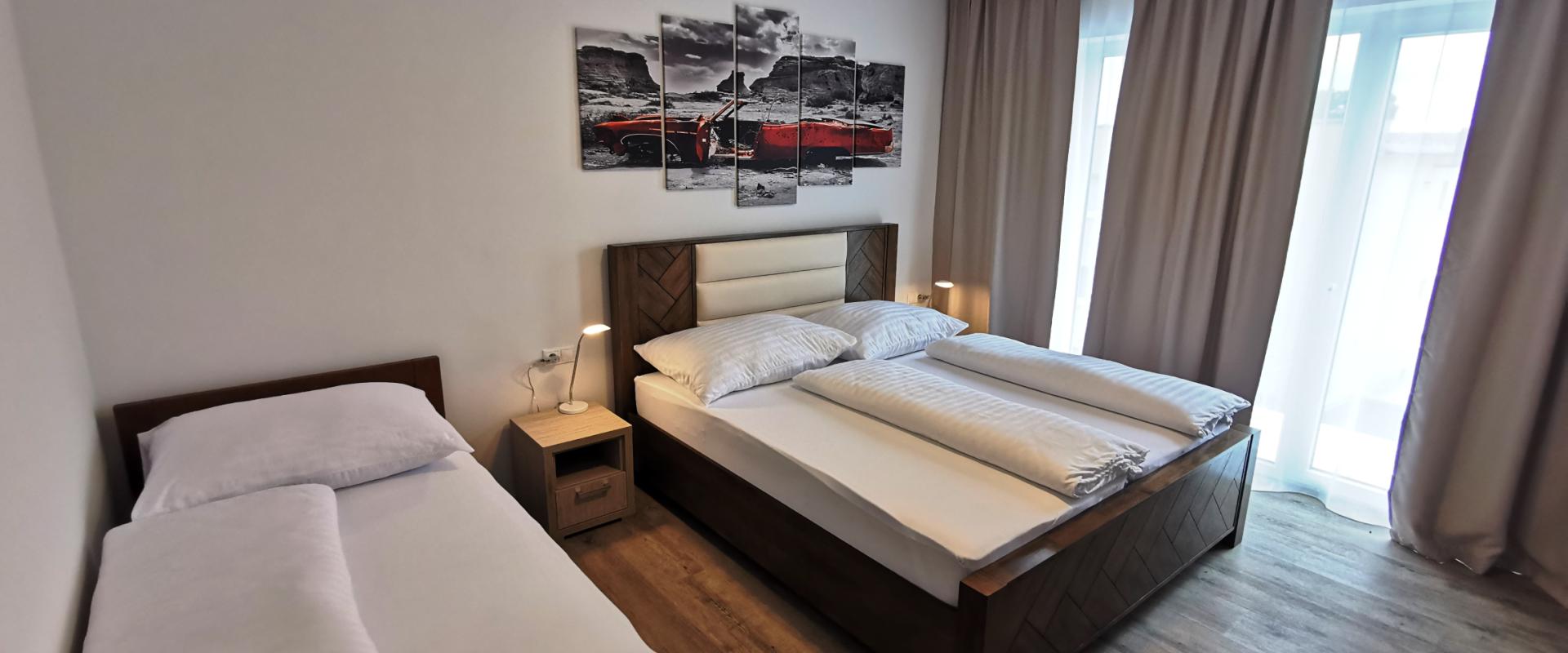 POSLEDNÝ VOĽNÝ DOM - Rodinný dom na prenájom v Porube