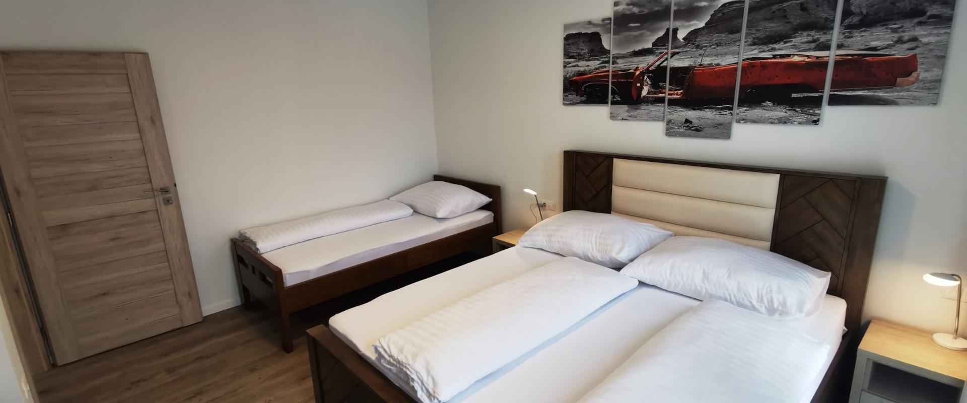 POSLEDNÝ VOĽNÝ DOM - Rodinný dom na prenájom v Porube