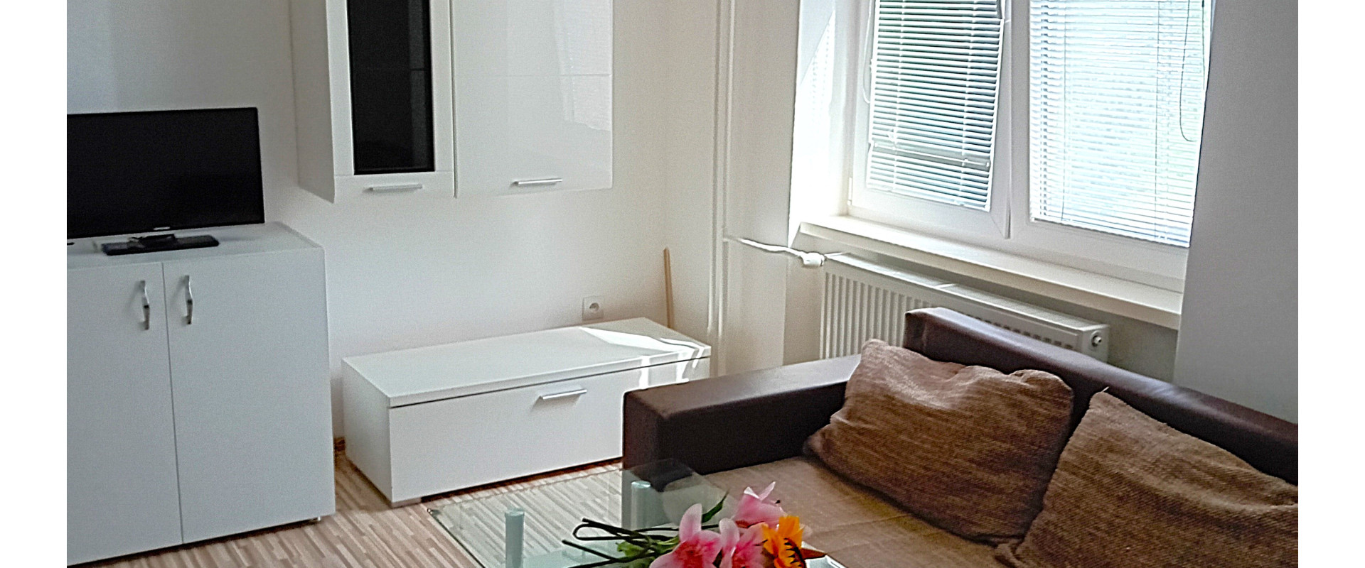 Zariadený 2 izbový byt s balkónom